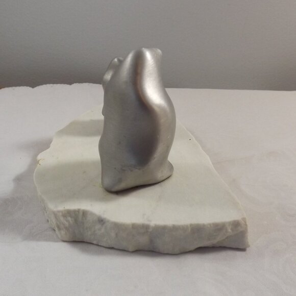 Hoselton Penguins, 2 Aluminum Sculptures on Stone Base - Picture 2 of 9